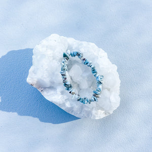 s1637 larimar crystal chip stretch stone healing bracelet australia. larimar crystal bracelet australia. gemrox sydney 1