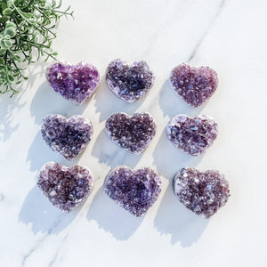 S1300 Amethyst crystal heart shaped cluster australia.amethyst heart australia.Natural raw amethyst crystal heart mini 4cm australia.gemrox sydney 1