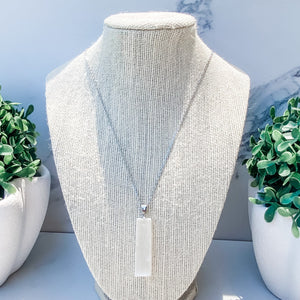 s1561 white selenite crystal raw stone bar pendant necklace silver 45cm australia. selenite crystal jewellery australia. crystal shop sydney gemrox crysals 1