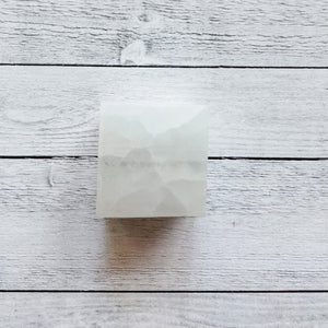 Selenite Crystal Cleansing/Charging Cube